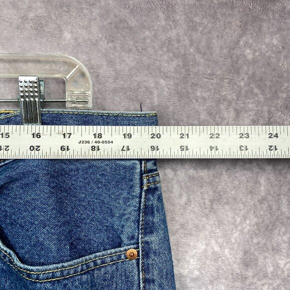 LEVI'S 505 Regular Fit Jeans Mens 40x32 Fits (40x30) Blue Medium Wash Straight - Picture 7 of 9